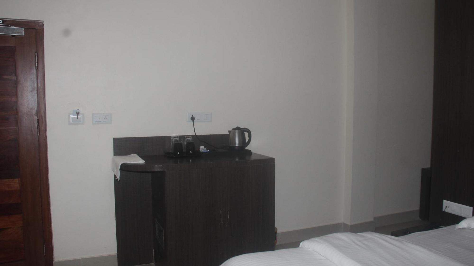 Hotel Serene Palace Port Blair Esterno foto