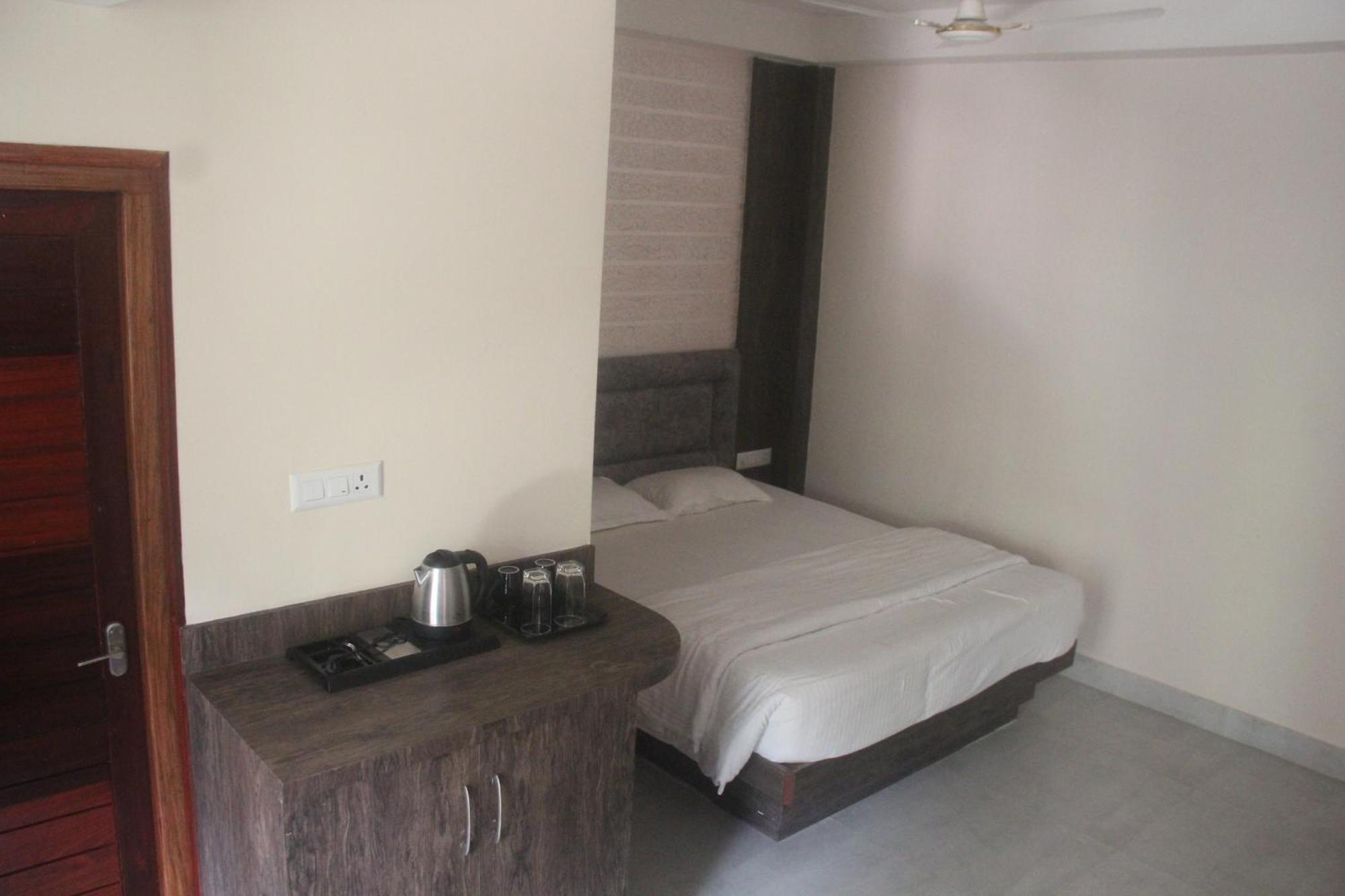 Hotel Serene Palace Port Blair Esterno foto