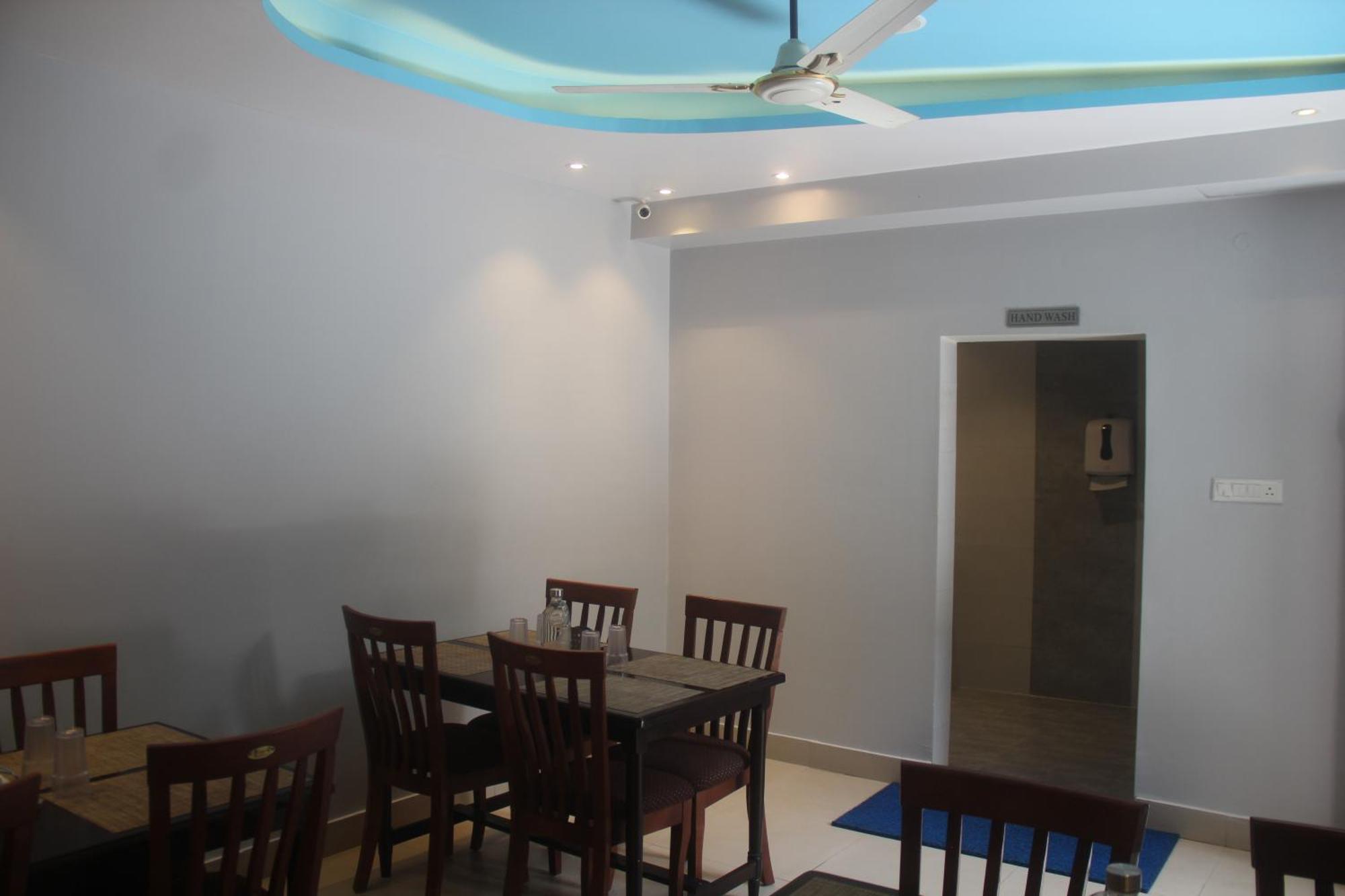 Hotel Serene Palace Port Blair Esterno foto
