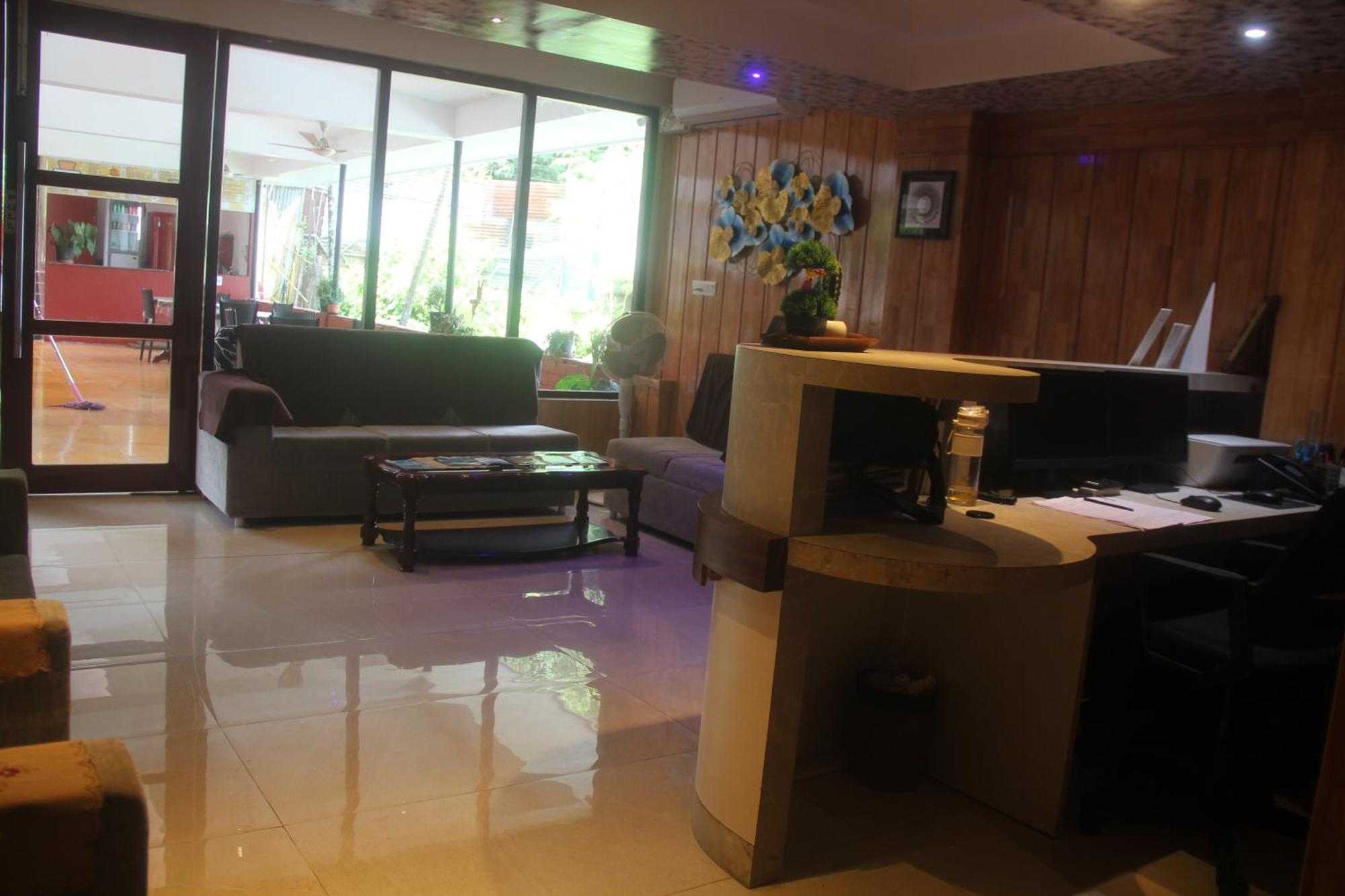Hotel Serene Palace Port Blair Esterno foto