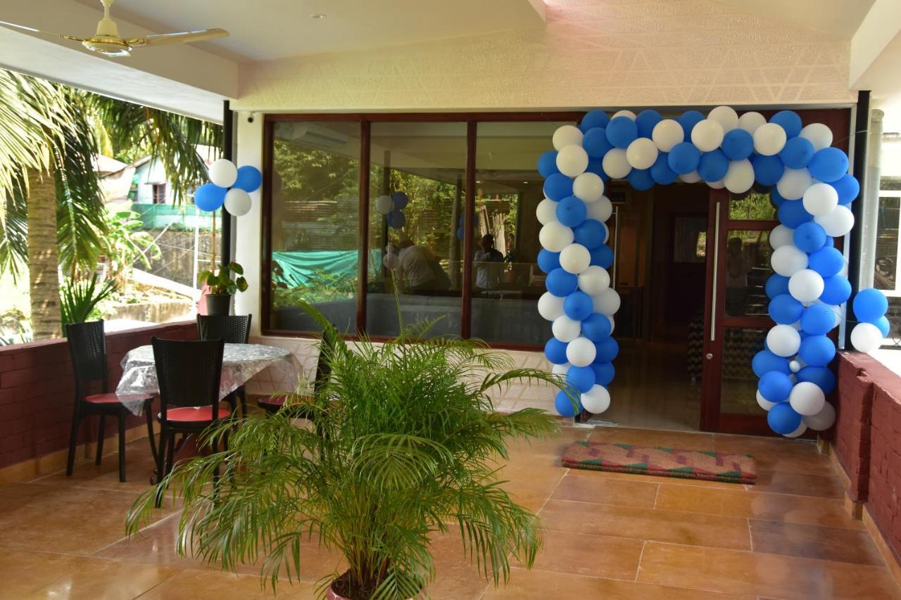 Hotel Serene Palace Port Blair Esterno foto