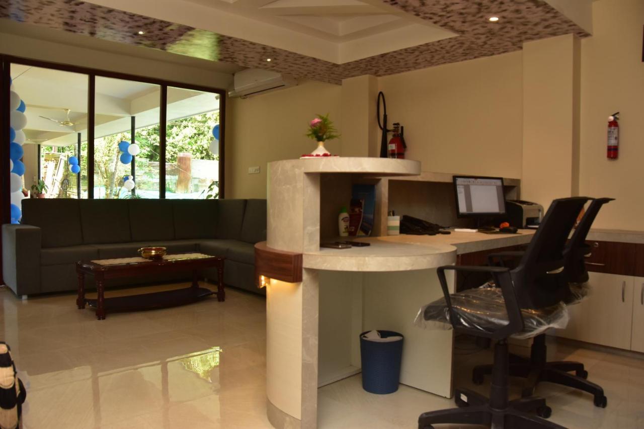 Hotel Serene Palace Port Blair Esterno foto